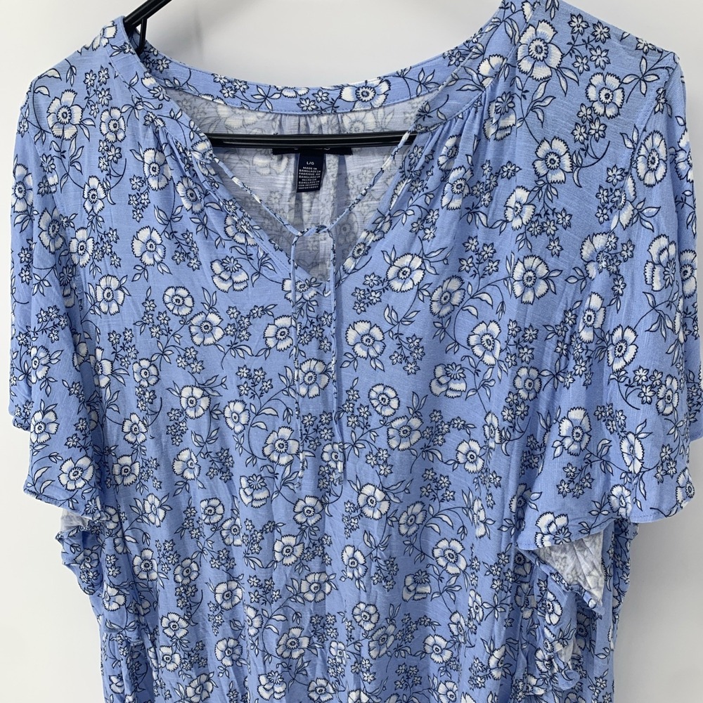 Chaps Blue White Floral Lightweight Flutter Short  Sleeve Popover Top Large